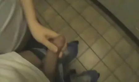 Osoba, kurwa, z dużym członek Adriana dojrzałe sex laski Чечик jaskółki