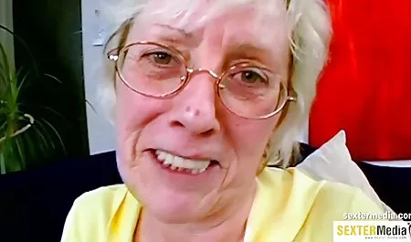 Dziewczyna w basenie sex starsze babcie