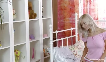 Sukienka letnia w sex filmy z dojrzalymi ogrodzie