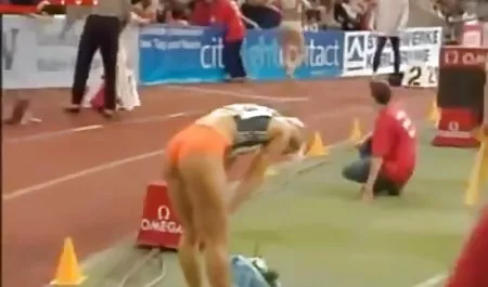 Ludzie w dolnej części tube8 dojrzale tortur