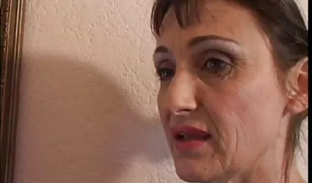 Piosenka Martin. John i piersi sex tv starsze