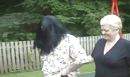 Niemiecki nastolatek dziewczyna analny twarz wytrysk w usta starsze panie hd wielkie cycki na zewnątrz